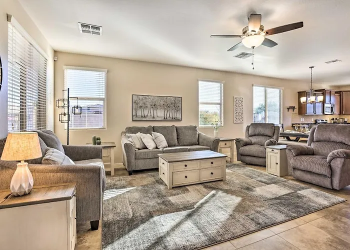 Snowbird Escape W/ Outdoor Oasis In Gold Canyon! Holiday home Gold Canyon