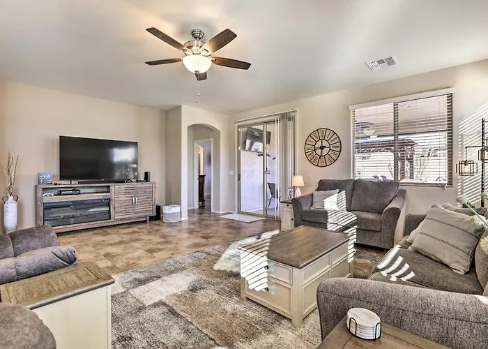 Snowbird Escape W/ Outdoor Oasis In Gold Canyon! Gold Canyon